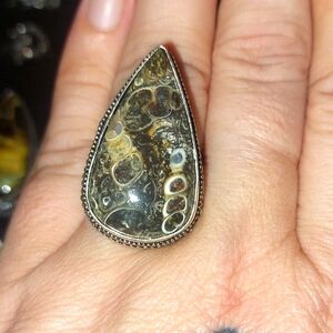 Turtella Teardrop Ring Size 7.5